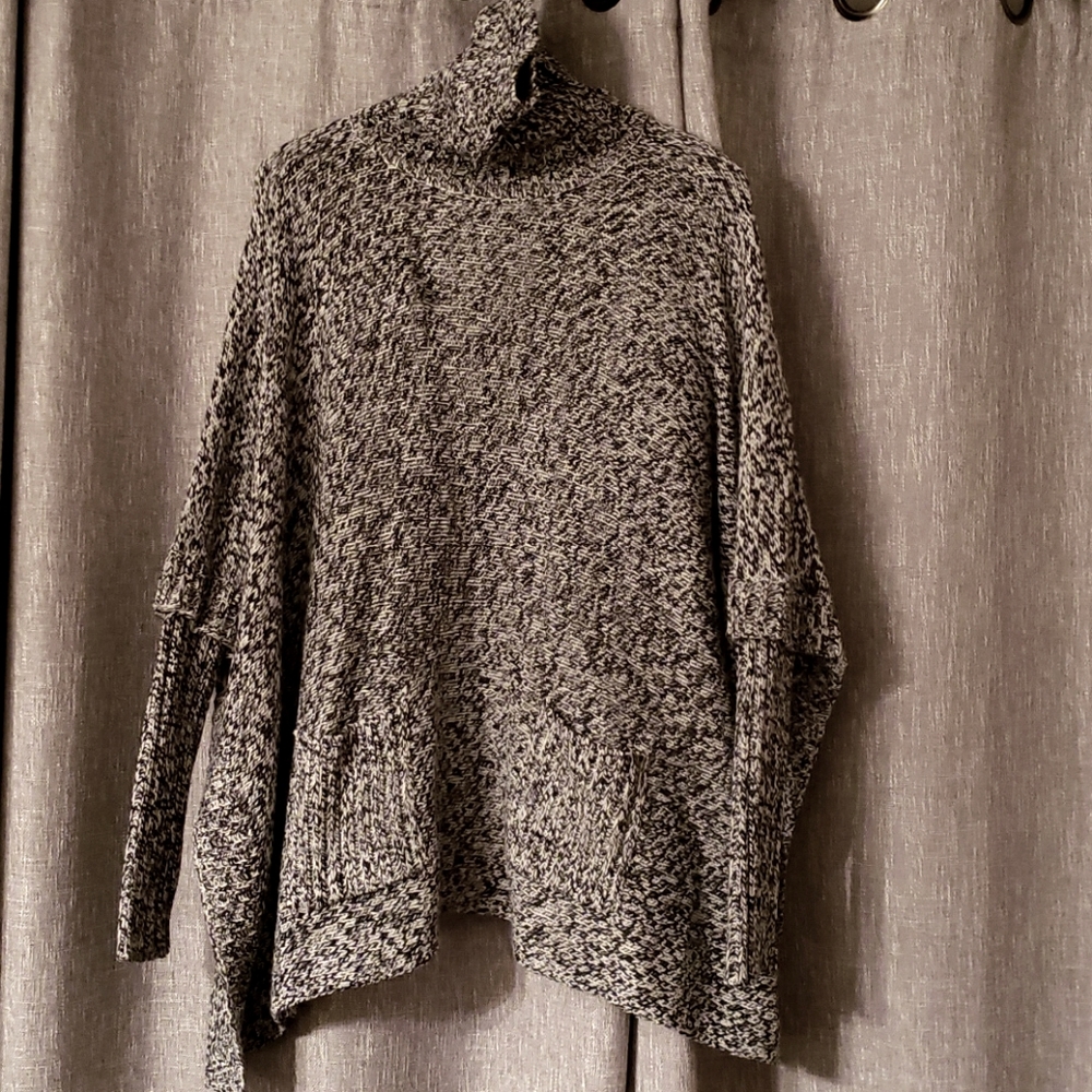 Poncho sweater